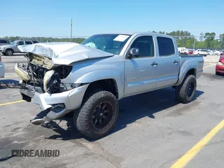 2013 Toyota Tacoma PreRunner z VIN 5TFJU4GN6DX032952, wystawiony jako IAAI lot #42001014 z przebiegiem 152 755 mil mil oraz . Historia ofert i sprzedaży dostępna na DreamBid. Obrazek 19.
