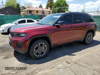 2022 Jeep Grand Cherokee Trailhawk с VIN 1C4RJHCG7N8572333, выставлен на аукционе Copart как лот 64020655 с пробегом 61 874 миль миль и Чистый • Clean title. История ставок и продаж доступна на DreamBid. Изображение 1.