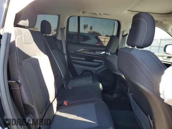 2024 Jeep Grand Cherokee Laredo X с VIN 1C4RJGAG9RC684597, выставлен на аукционе Copart как лот 86364804 с пробегом 24 690 миль миль и Чистый • Clean title. История ставок и продаж доступна на DreamBid. Изображение 11.