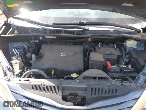 2015 Toyota Sienna LE AAS with VIN 5TDKK3DC8FS550190, listed as a IAAI auction lot 41924584 with 54,461 mi miles. Bid and sale history available at carsss.com. Image 10.