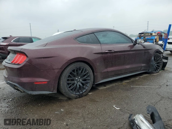 2018 Ford Mustang GT z VIN 1FA6P8CFXJ5122198, wystawiony jako Copart lot #59868995 z przebiegiem 71 499 mil mil oraz Czysty tytuł • Clean title. Historia ofert i sprzedaży dostępna na DreamBid. Obrazek 3.