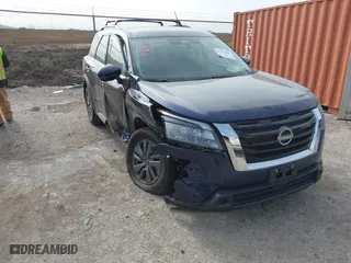 2024 Nissan Pathfinder SV with VIN 5N1DR3BA3RC201851, listed as a IAAI auction lot 41364260 with 17,282 mi miles. Bid and sale history available at carsss.com. Image 1.
