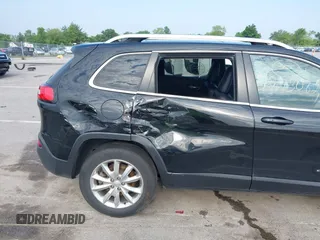 2017 Jeep Cherokee High Altitude z VIN 1C4PJMDS7HW665517, wystawiony jako IAAI lot #42430826 z przebiegiem 139 058 mil mil oraz . Historia ofert i sprzedaży dostępna na DreamBid. Obrazek 6.