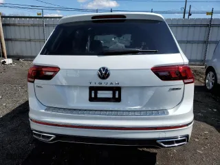 2022 Volkswagen Tiguan SEL R-Line with VIN 3VV4B7AXXNM096239, listed as a Copart auction lot 50471705 with 32,283 mi miles and Salvage Title. Bid and sale history available at carsss.com. Image 6.
