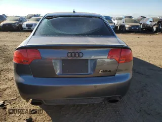 2008 Audi RS 4 z VIN WUADU78E18N901135, wystawiony jako Copart lot #78098074 z przebiegiem 129 435 mil mil oraz Tytuł czysty. Historia ofert i sprzedaży dostępna na DreamBid. Obrazek 6.