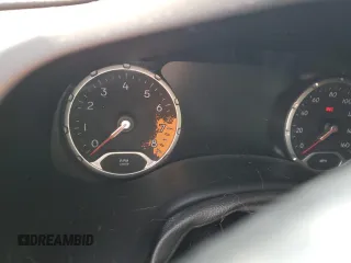 2017 Jeep Renegade Limited z VIN ZACCJBDB5HPE47740, wystawiony jako Copart lot #59177815 z przebiegiem Nie podano mil oraz Szkoda całkowita • Salvage title. Historia ofert i sprzedaży dostępna na DreamBid. Obrazek 9.