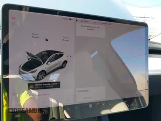 2021 Tesla Model Y Standard Range z VIN 5YJYGDED4MF162982, wystawiony jako IAAI lot #41378674 z przebiegiem 60 267 mil mil oraz . Historia ofert i sprzedaży dostępna na DreamBid. Obrazek 17.
