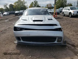 2019 Dodge Challenger R/T Scat Pack z VIN 2C3CDZFJ8KH642376, wystawiony jako Copart lot #74130094 z przebiegiem 59 742 mil mil oraz Szkoda całkowita • Salvage title. Historia ofert i sprzedaży dostępna na DreamBid. Obrazek 5.