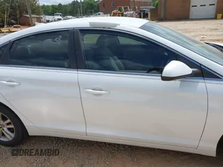2017 Hyundai Sonata 2.4L z VIN 5NPE24AF3HH585942, wystawiony jako IAAI lot #42091264 z przebiegiem 70 979 mil mil oraz . Historia ofert i sprzedaży dostępna na DreamBid. Obrazek 13.