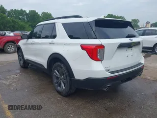 2023 Ford Explorer XLT с VIN 1FMSK8DHXPGC39358, выставлен на аукционе IAAI как лот 42406386 с пробегом 25 652 миль миль и . История ставок и продаж доступна на DreamBid. Изображение 3.