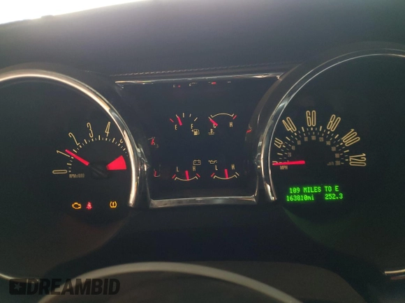 2007 Ford Mustang Deluxe with VIN 1ZVHT84N475215065, listed as a Copart auction lot 82624444 with 163,810 mi miles and Salvage Title. Bid and sale history available at carsss.com. Image 9.
