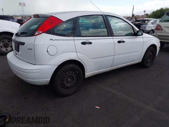 2005 Ford Focus S with VIN 3FAFP37N15R118435, listed as a IAAI auction lot 42671624 with 113,226 mi miles and . Bid and sale history available at DreamBid. Image 4.