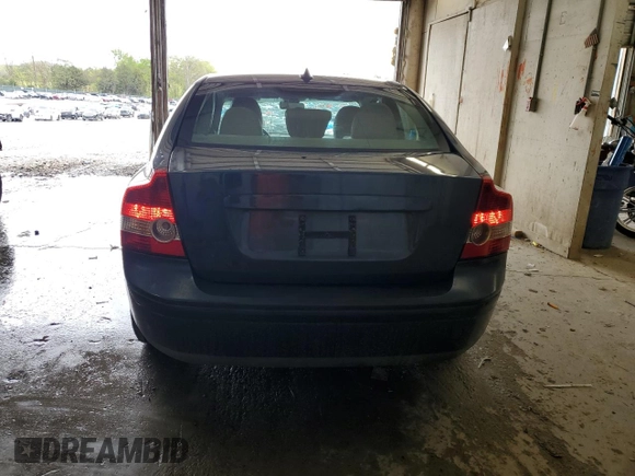 2007 Volvo S40 2.4L z VIN YV1MS382X72283244, wystawiony jako Copart lot #52902415 z przebiegiem 86 821 mil mil oraz Tytuł czysty. Historia ofert i sprzedaży dostępna na DreamBid. Obrazek 6.