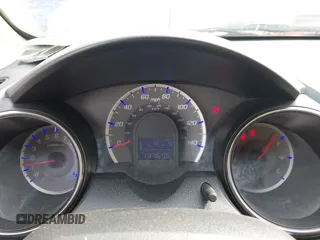 2013 Honda Fit Sport with VIN JHMGE8H54DC027896, listed as a IAAI auction lot 41933061 with 137,696 mi miles. Bid and sale history available at carsss.com. Image 7.