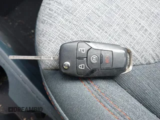 2022 Ford Maverick XL z VIN 3FTTW8E35NRA43009, wystawiony jako IAAI lot #41081135 z przebiegiem 23 522 mil mil oraz . Historia ofert i sprzedaży dostępna na DreamBid. Obrazek 11.