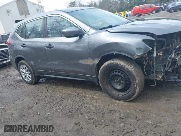 2018 Nissan Rogue SV with VIN KNMAT2MV7JP556828, listed as a IAAI auction lot 41998599 with 133,656 mi miles and . Bid and sale history available at carsss.com. Image 13.