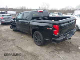 2024 Chevrolet Colorado 4WD Z71 with VIN 1GCPTDEK1R1300919, listed as a IAAI auction lot 41197636 with 536 mi miles. Bid and sale history available at carsss.com. Image 3.
