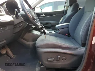 2017 Kia Sorento LX с VIN 5XYPGDA30HG289722, выставлен на аукционе Copart как лот 57778715 с пробегом 64 553 миль миль и Списание • Salvage title. История ставок и продаж доступна на DreamBid. Изображение 7.