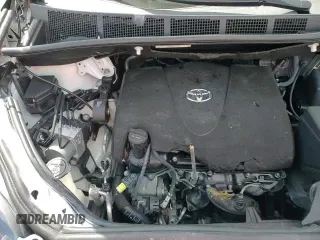 2020 Toyota Sienna SE z VIN 5TDXZ3DC9LS030514, wystawiony jako Copart lot #55962175 z przebiegiem 40 316 mil mil oraz Szkoda całkowita • Salvage title. Historia ofert i sprzedaży dostępna na DreamBid. Obrazek 14.