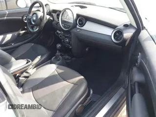 2012 MINI Hardtop with VIN WMWSU3C57CT262510, listed as a IAAI auction lot 41611853 with 77,193 mi miles and . Bid and sale history available at DreamBid. Image 5.