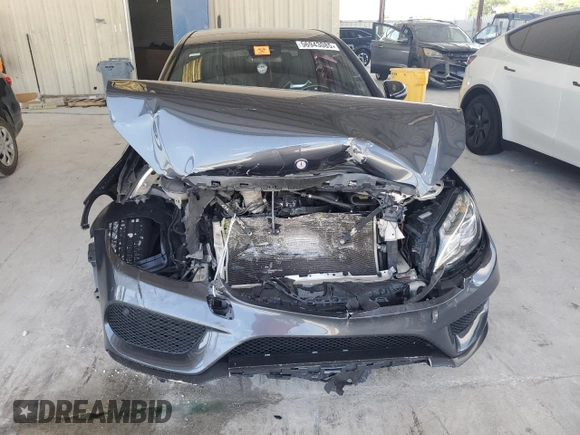 2016 Mercedes-Benz C 450 AMG z VIN 55SWF6EB8GU116241, wystawiony jako Copart lot #56943085 z przebiegiem 106 307 mil mil oraz Szkoda całkowita • Salvage title. Historia ofert i sprzedaży dostępna na DreamBid. Obrazek 5.