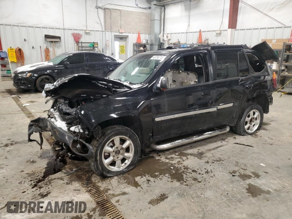 2003 GMC Envoy SLE with VIN 1GKDT13SX32206094, listed as a Copart auction lot 43734715 with 218,090 mi miles and Non Repairable. Bid and sale history available at carsss.com. Image 1.