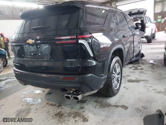 2024 Chevrolet Traverse FWD LS with VIN 1GNEREKSXRJ189634, listed as a IAAI auction lot 41560060 with 10,595 mi miles. Bid and sale history available at carsss.com. Image 4.