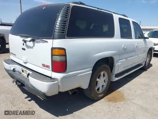 2004 GMC Yukon XL Denali with VIN 1GKFK66U54J166519, listed as a IAAI auction lot 41931676 with 290,082 mi miles. Bid and sale history available at carsss.com. Image 4.