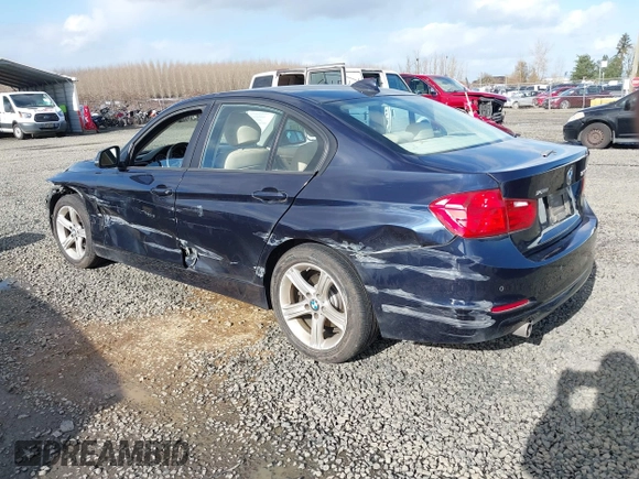 2014 BMW 3 Series 328d xDrive with VIN WBA3D5C53EKX95091, listed as a IAAI auction lot 41696613 with 117,982 mi miles. Bid and sale history available at carsss.com. Image 3.