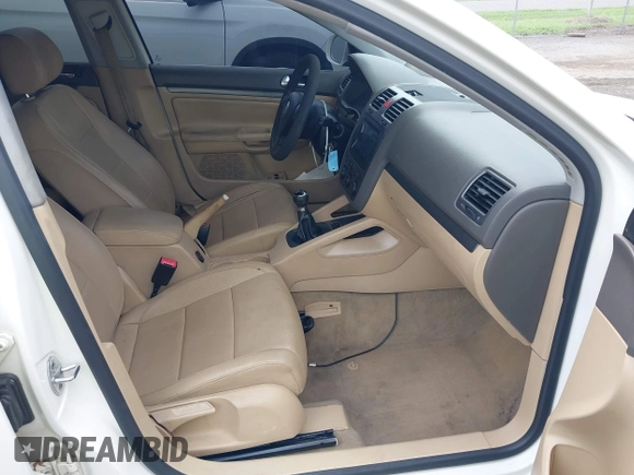 2005 Volkswagen Jetta with VIN 3VWRT71K35M643984, listed as a IAAI auction lot 42582459 with 216,866 mi miles and . Bid and sale history available at DreamBid. Image 5.