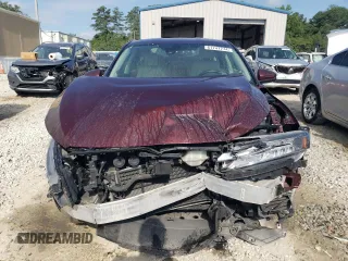 2018 Honda Clarity Plug-In Hybrid Touring with VIN JHMZC5F38JC018001, listed as a Copart auction lot 61747774 with 79,775 mi miles and Salvage Title. Bid and sale history available at carsss.com. Image 5.