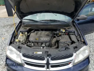 2014 Dodge Avenger SE z VIN 1C3CDZAB0EN140490, wystawiony jako Copart lot #55785015 z przebiegiem 151 224 mil mil oraz Szkody całkowita. Historia ofert i sprzedaży dostępna na DreamBid. Obrazek 11.
