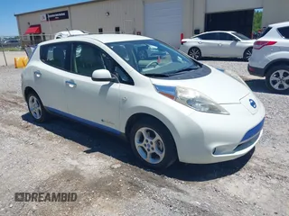 2011 Nissan LEAF SL-e z VIN JN1AZ0CP4BT004687, wystawiony jako IAAI lot #42318422 z przebiegiem 101 344 mil mil oraz . Historia ofert i sprzedaży dostępna na DreamBid. Obrazek 1.
