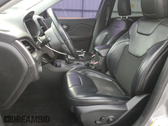 2019 Jeep Cherokee Altitude with VIN 1C4PJMLB4KD181048, listed as a Copart auction lot 60683595 with 68,864 mi miles and Salvage title. Bid and sale history available at DreamBid. Image 7.