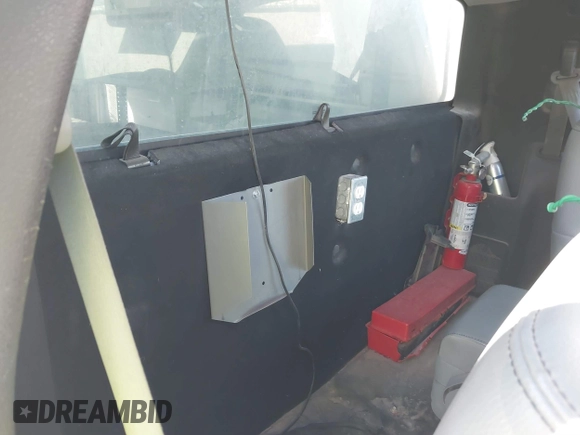 2011 Ford F-150 XL with VIN 1FTMF1CM8BKD62475, listed as a IAAI auction lot 41882476 with 149,095 mi miles. Bid and sale history available at carsss.com. Image 8.