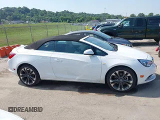 2017 Buick Cascada Premium с VIN W04WH3N51HG095237, выставлен на аукционе IAAI как лот 42653385 с пробегом 72 868 миль миль и . История ставок и продаж доступна на DreamBid. Изображение 13.