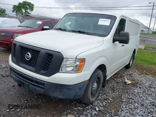 2014 Nissan NV S z VIN 1N6BF0KX6EN110365, wystawiony jako IAAI lot #42188097 z przebiegiem 273 257 mil mil oraz . Historia ofert i sprzedaży dostępna na DreamBid. Obrazek 1.