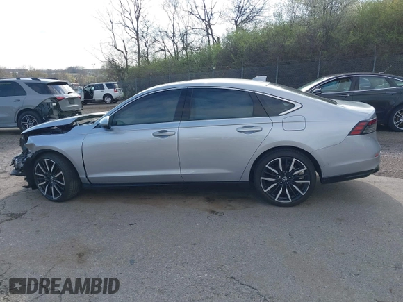 2024 Honda Accord Touring with VIN 1HGCY2F80RA050095, listed as a IAAI auction lot 41924407 with 26,454 mi miles and . Bid and sale history available at DreamBid. Image 15.