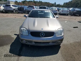 2003 Mercedes-Benz SLK 320 with VIN WDBKK65F33F286090, listed as a Copart auction lot 54711385 with 82,300 mi miles and Salvage title. Bid and sale history available at DreamBid. Image 5.