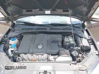 2011 Volkswagen Jetta SE with VIN 3VWDZ7AJ8BM054070, listed as a IAAI auction lot 42430921 with 172,852 mi miles and . Bid and sale history available at DreamBid. Image 10.
