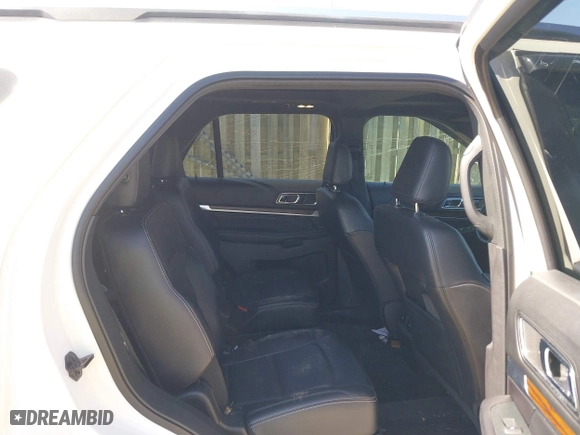 2019 Ford Explorer Limited with VIN 1FM5K8F81KGB06071, listed as a IAAI auction lot 41897131 with 69,831 mi miles. Bid and sale history available at carsss.com. Image 8.
