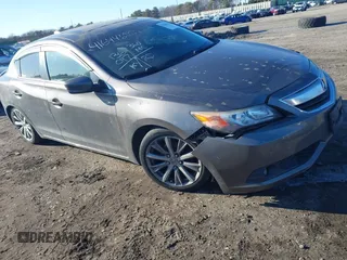 2013 Acura ILX Premium Pkg with VIN 19VDE1F59DE006400, listed as a IAAI auction lot 41644655 with 136,097 mi miles. Bid and sale history available at carsss.com. Image 1.