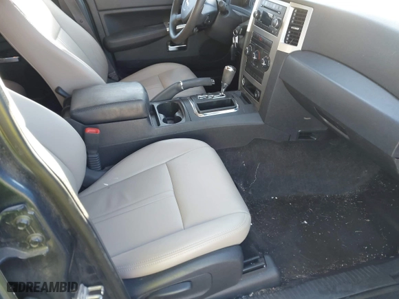 2009 Jeep Grand Cherokee Laredo with VIN 1J8GS48K29C540072, listed as a IAAI auction lot 41422322 with 0 mi miles. Bid and sale history available at carsss.com. Image 5.