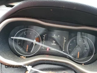2016 Jeep Cherokee Latitude z VIN 1C4PJMCB5GW218927, wystawiony jako Copart lot #51283145 z przebiegiem 127 992 mil mil oraz Szkoda całkowita • Salvage title. Historia ofert i sprzedaży dostępna na DreamBid. Obrazek 9.