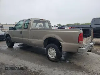 2003 Ford Super Duty F-250 XL with VIN 1FTNX21L63ED45868, listed as a Copart auction lot 81646154 with 92,643 mi miles and Clean Title. Bid and sale history available at carsss.com. Image 2.
