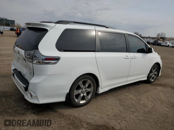 2011 Toyota Sienna SE with VIN 5TDXK3DC5BS030822, listed as a Copart auction lot 52700885 with 352,113 mi miles and Salvage title. Bid and sale history available at DreamBid. Image 3.