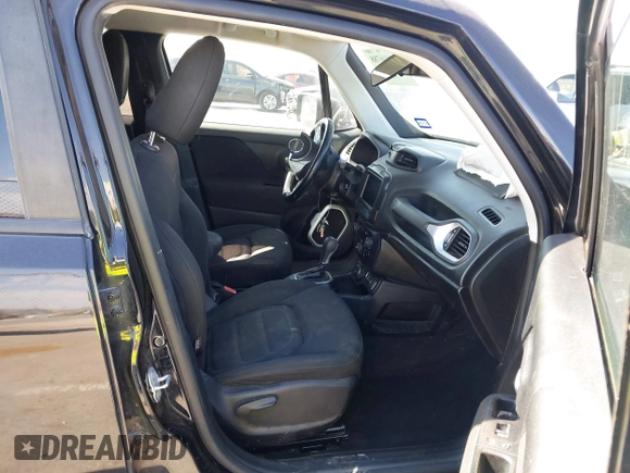 2018 Jeep Renegade Latitude with VIN ZACCJBBB8JPH98229, listed as a IAAI auction lot 41916788 with Not Provided miles and . Bid and sale history available at carsss.com. Image 5.