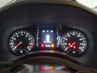 2020 Jeep Renegade Sport z VIN ZACNJBAB8LPL20290, wystawiony jako IAAI lot #41700412 z przebiegiem 32 733 mil mil oraz . Historia ofert i sprzedaży dostępna na DreamBid. Obrazek 7.