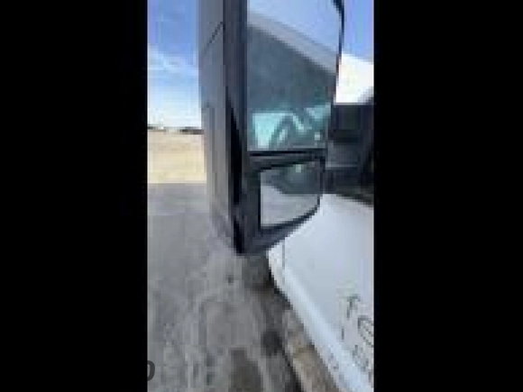 2013 Ford F-250 XL z VIN 1FDBF2B6XDEB43045, wystawiony jako IAAI lot #42511129 z przebiegiem 607 408 mil mil oraz . Historia ofert i sprzedaży dostępna na DreamBid. Obrazek 18.