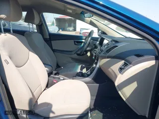 2014 Hyundai Elantra SE with VIN KMHDH4AEXEU044207, listed as a IAAI auction lot 41793567 with 85,102 mi miles. Bid and sale history available at carsss.com. Image 5.
